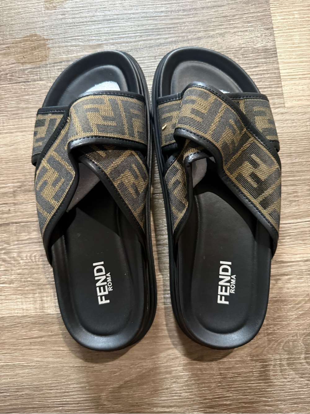 Fendi Black Roma Logo Slide